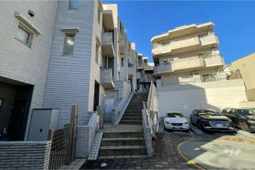 グランドベイス恵比寿テラスの外観（南東側から）