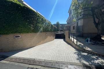 駐車場の出入り口