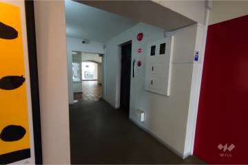 エントランスホール