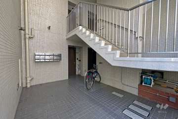 エントランス内