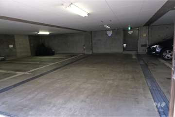 敷地内駐車場(屋内平面式)