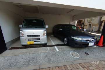 敷地内駐車場（屋内平面式）
