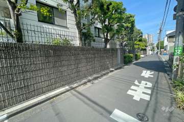 敷地の北側道路