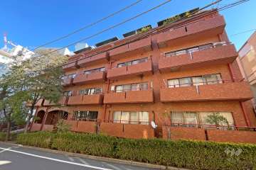 ソフトタウン原宿の外観（南西側から）