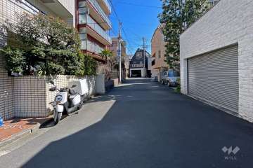 敷地南西側の前面道路