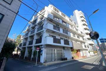 秀和元代々木アネックスの外観(南東側から)