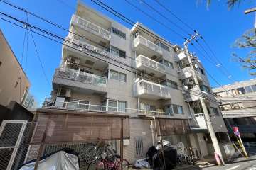 ダイアパレス元代々木の外観（南東側から）