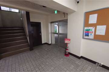 エントランスホール