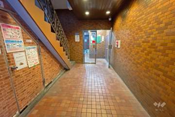 エントランスホール