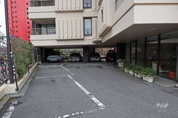 敷地内駐車場（屋内平面式）