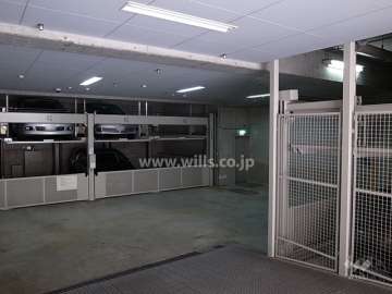 敷地内駐車場（屋内機械式）