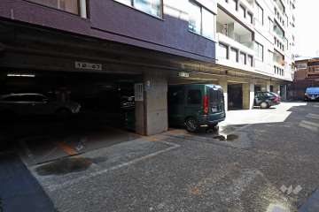 敷地内駐車場（屋内平面式）