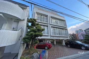 サンパークハイツの外観(北西側から）