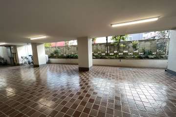 敷地内駐車場（屋内平面式）