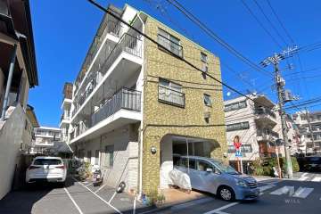 東宏マンションの外観（南側から）