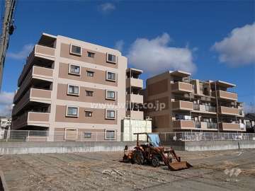 ソルディオ武庫之荘本町の外観（南東側から）