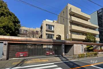 常磐松パークマンションの外観（南西側から）