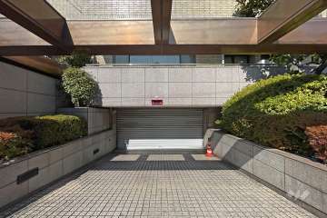 駐車場の出入り口