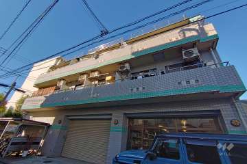 幡ヶ谷ＹＭビルの外観（南側から）