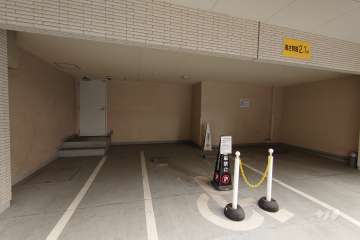 敷地内駐車場（屋内平面式）