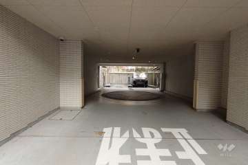 敷地内駐車場（屋外機械式）