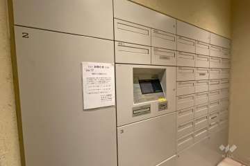 宅配ボックスと共用ポスト