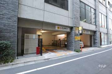 敷地内駐車場（屋内平面式・コインパーキング）