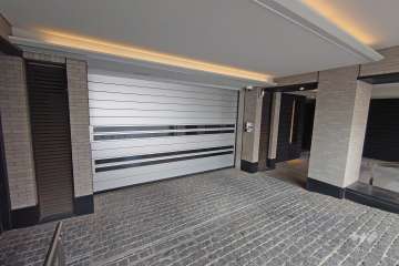 駐車場の出入り口