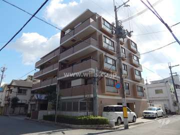 セントラル東園田3番館の外観（北側から）