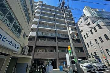 ガリシア代々木の外観（東側から）