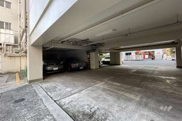 敷地内駐車場（屋内機械式、屋内平面式、屋外平面式）