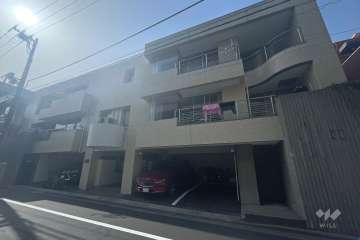 イースタンホームズ南平台の外観（南東側から）