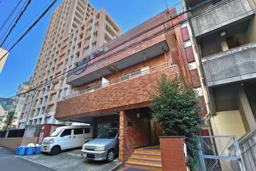 太閤コーポ代々木の外観（南西側から）