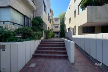 エントランスアプローチ