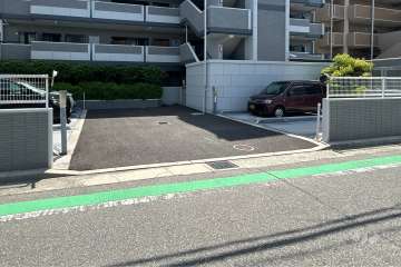 駐車場の出入口