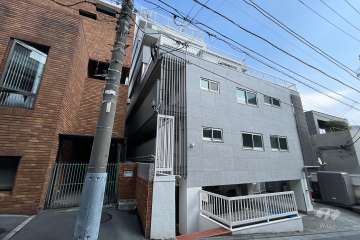 マンションの外観（南西側から）