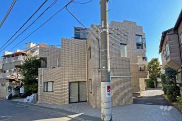 テラス外苑の外観(南西から)