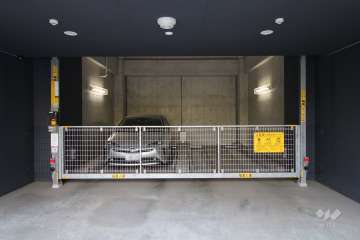 敷地内駐車場（屋内機械式）