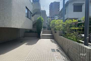 エントランスアプローチ