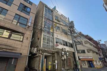 日基ビルの外観（北側から）