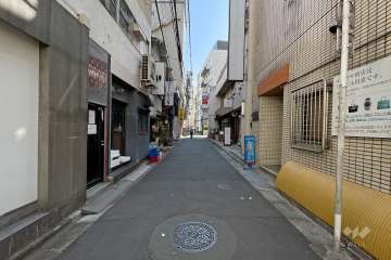 敷地南西側の前面道路