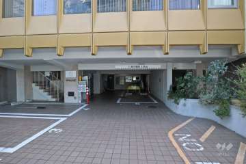 敷地内駐車場（屋外平面式・屋内平面式）