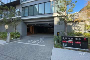 駐車場の出入り口