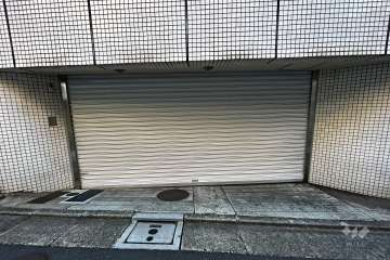 駐車場の出入り口