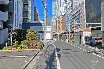 敷地東側前面道路を約750m北方面に進むと「渋谷駅」があります。