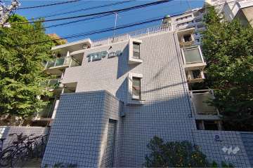 トップ広尾の外観（南西側から）