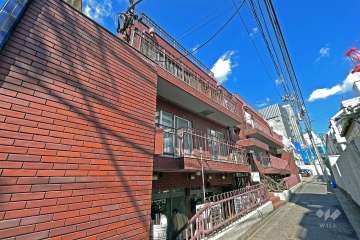 ハイツ原宿の外観（南側から）