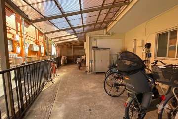 駐輪場（屋根付き）