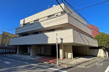 フラットグリーンの外観（東側から）