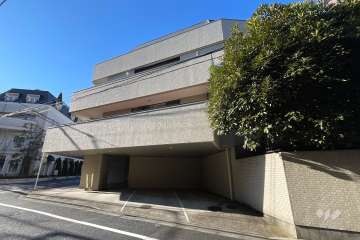 フラットグリーンの外観（北側から）